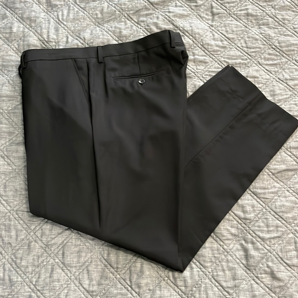 Jos A bank black dress pants size 42R
